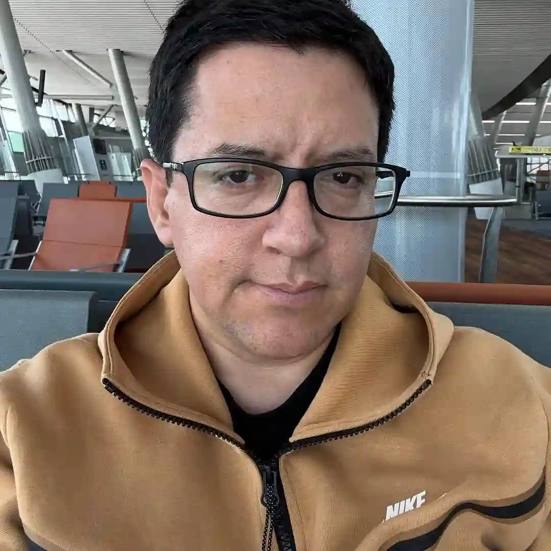Aldo Bartra, creador peruano del canal de ciencia El Robot de Platón