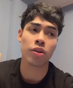 Cañita (Alexis José) en una transmisión en vivo para TikTok