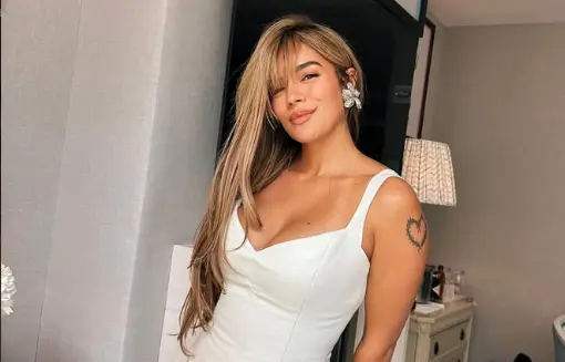 Fotografía de Karol G, cantante y compositora colombiana de reguetón