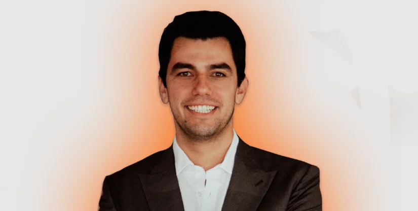 Foto de Cristian Arens, inversionista y autor peruano de Invertir Joven