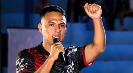 Franco Vidal, alcalde de Ate y streamer peruano, durante una transmisión en vivo